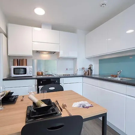 Relaxing Student-only At Print Hall In Bristol