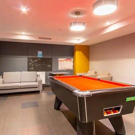 Relaxing Student-only At Print Hall In Bristol