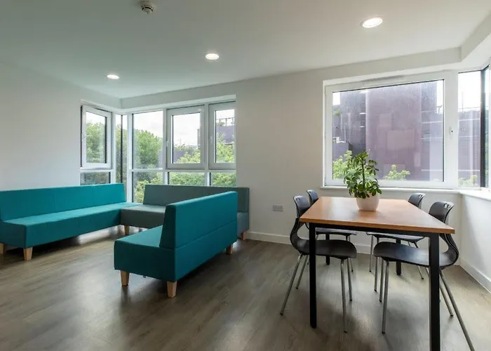 Relaxing Student-only At Print Hall In * Bristol