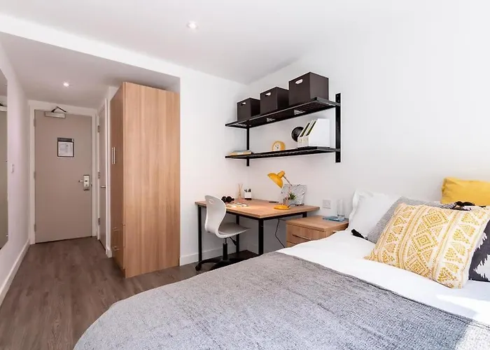 Relaxing Student-only At Print Hall In