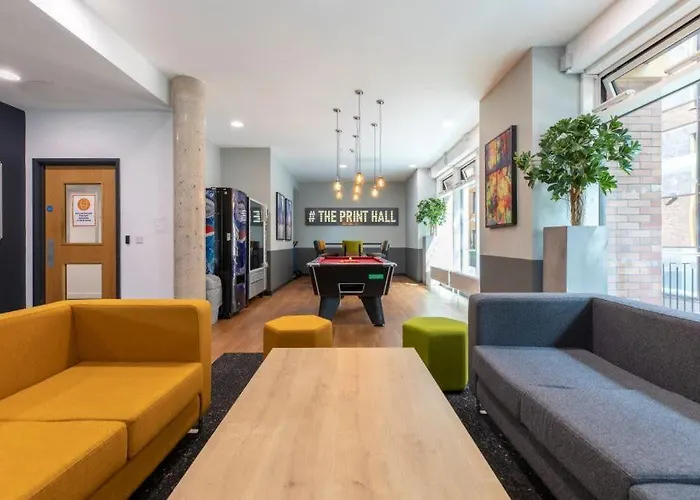 Relaxing Student-only At Print Hall In *